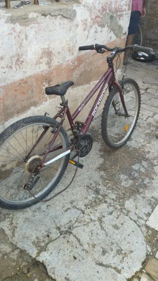 Bicicleta Rockrider 5.0 Morada
