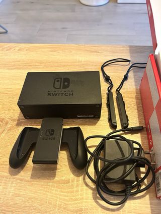 Nintendo Switch + Pokémon Escarlata