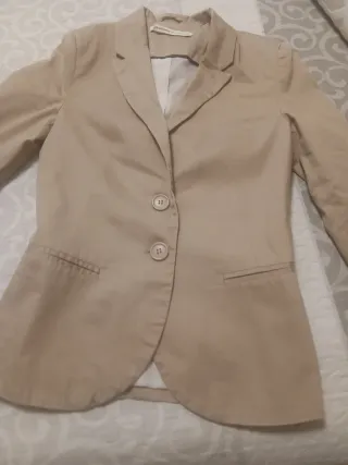 Americana Stradivarius Beige Talla S