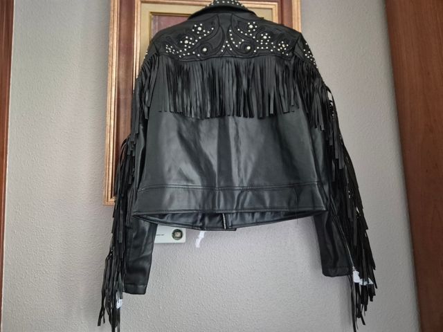 Chaqueta Biker Negra Tachuelas Flecos