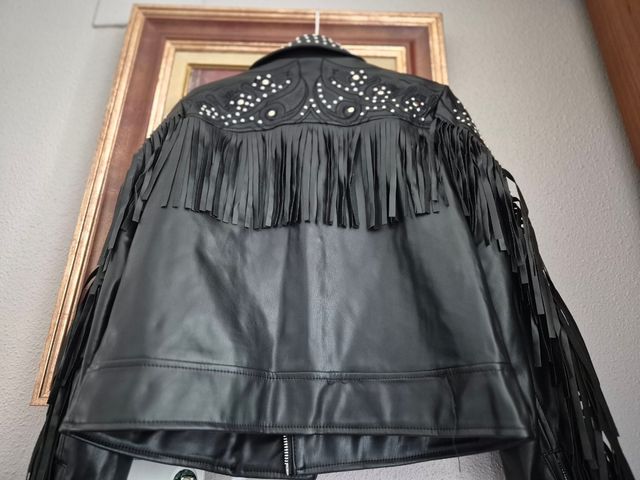 Chaqueta Biker Negra Tachuelas Flecos