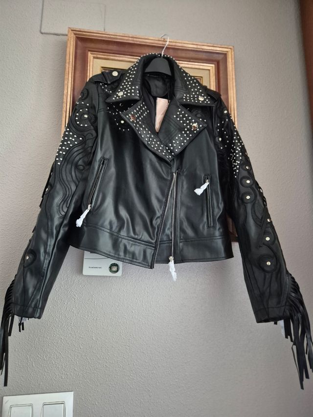 Chaqueta Biker Negra Tachuelas Flecos