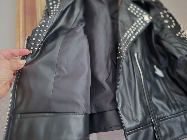 Chaqueta Biker Negra Tachuelas Flecos