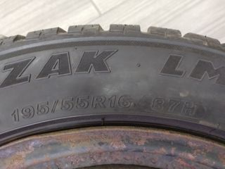 4 gomas Invierno Dunlop/Bridgestone 195/55/16 87H