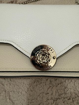 Bolso Guess Blanco y Beige