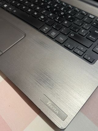 Toshiba Tecra Portátil 8GB RAM / 250GB SSD