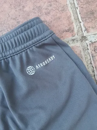 Pantalón Corto Adidas Talla L