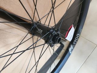 Ruota per bici elettrica DT Swiss HX 1700 29 35 mm
