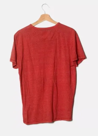 Camiseta Core Roja con Bolsillo