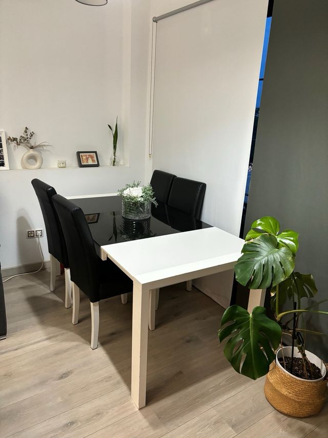 Mesa Comedor Extensible Cristal Negro y Madera