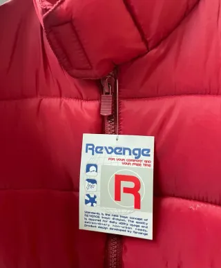Chaleco acolchado rojo Revenge