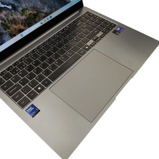 PORTATIL SAMSUNG GALAXY BOOK 5 PRO 16'' INTEL CORE ULTRA 5 226V/ 16GB RAM/ SSD 512GB/ INTEL ARC 9GB + CAJA + CARGADOR
