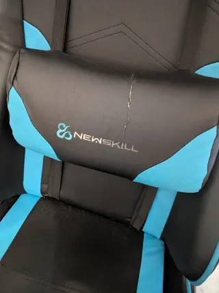 Silla Gaming Newskill Azul y Negra