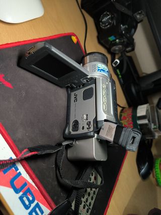 Videocámara JVC MiniDV 520 líneas