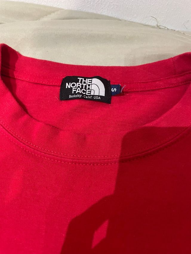 Camiseta The North Face Roja