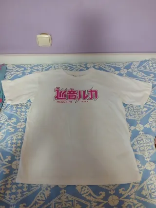 Camiseta Vocaloid Megurine Luka