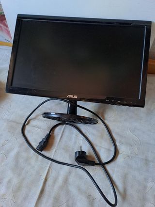MMonitor ASUS 19" LED Panorámico Como Nuevo VGA!!