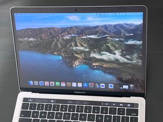 MacBook Pro 2017 de 13 Touch Bar 256GB Ingles