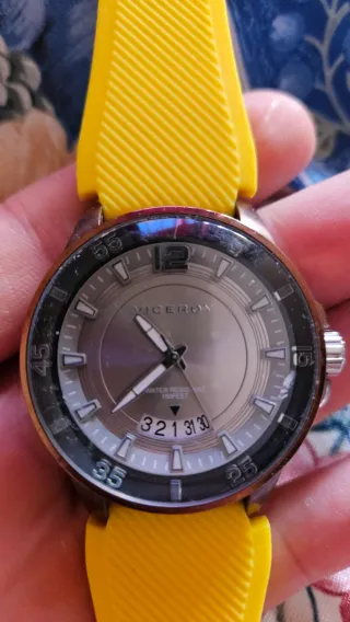 Reloj Viceroy Gris y Amarillo