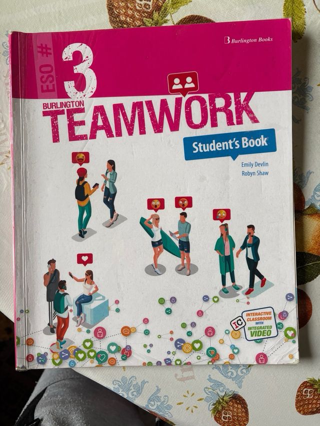 Se venden libros de 3eso .