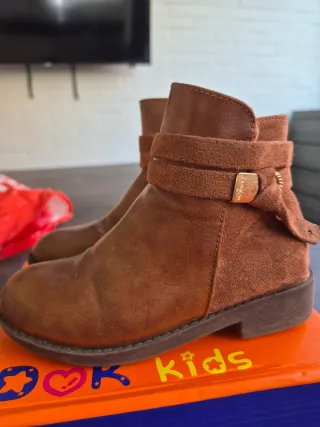 Botas niña marrones taller 27