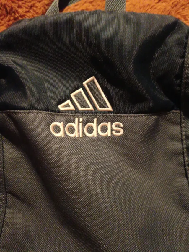 Mochila Adidas Negra y Gris