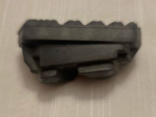 Cubierta Reposapiés Trasero Ducati Derecho