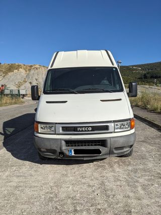 Iveco Daily 2003 L3H2. Ideal para camperizar