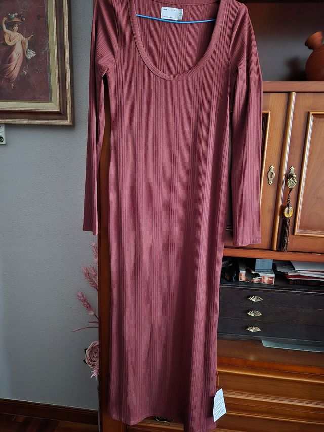 Vestido largo chocolate de canalé