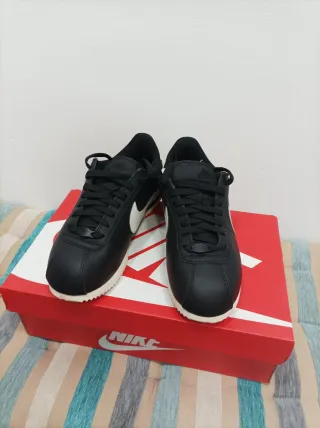 Zapatillas Nike Mujer Talla 39 Negras Blancas