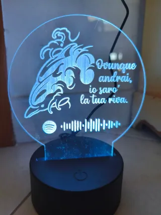 Lampada personalizzata con frase e codice Spotify