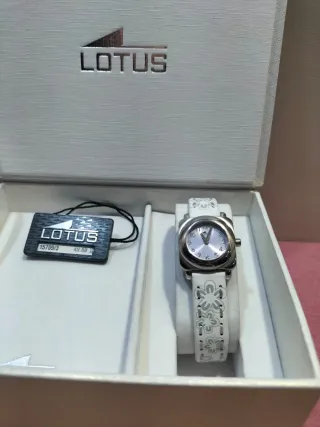 Reloj Lotus Blanco y Plateado de niña