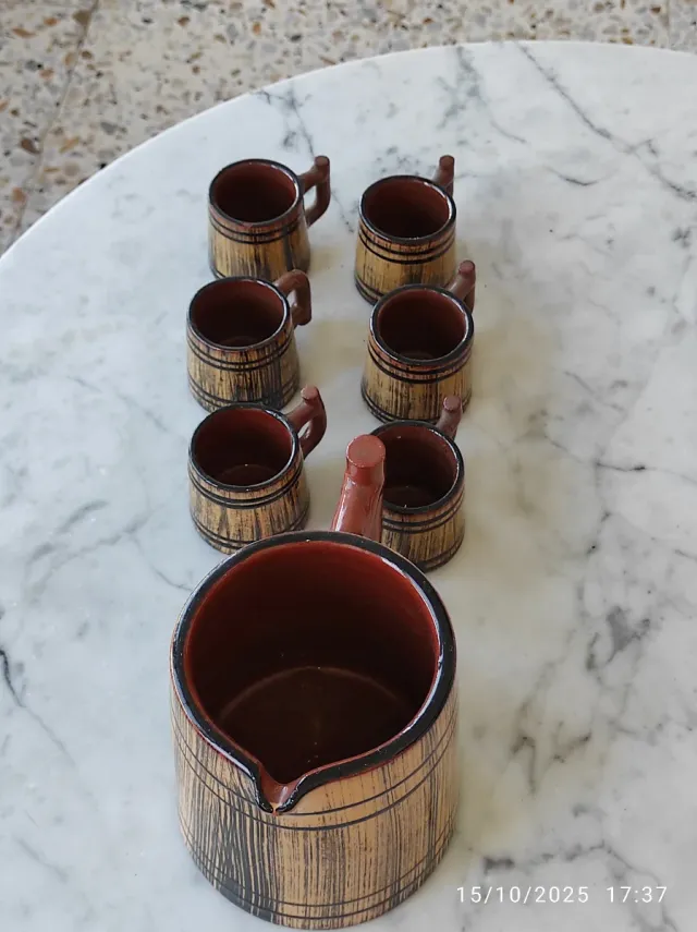 Jarra y 6 Vasos Cerámica.
Centro Mesa Cerámica.