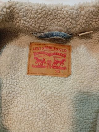 Cazadora Levis borrego Talla L