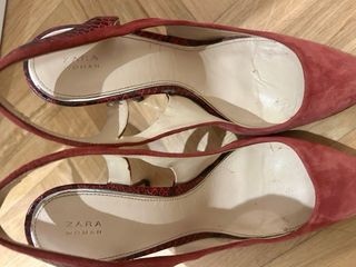 Zapatos Zara ante y tacón piel granates