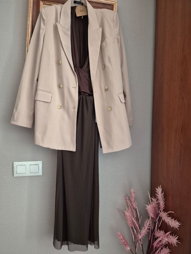 Blazer beige doble botonadura