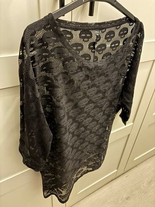 Camiseta Pimkie negra transparencias