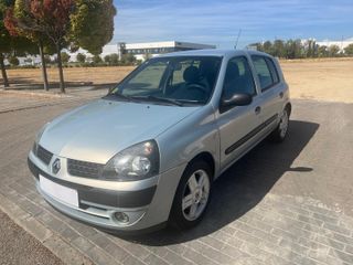 Renault Clio 2003
