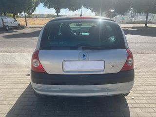 Renault Clio 2003