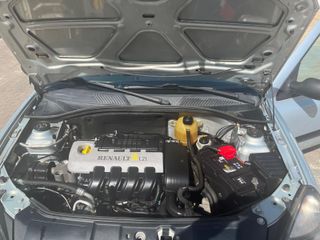 Renault Clio 2003