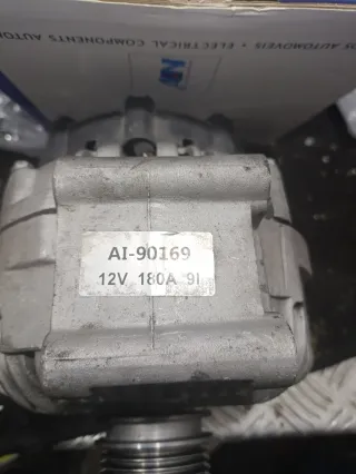 Alternador Mercedes AI-90169 12V 180A