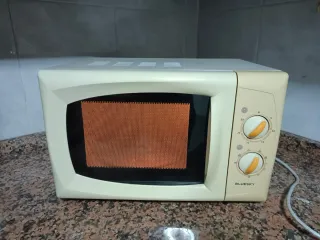 Microondas Bluesky 