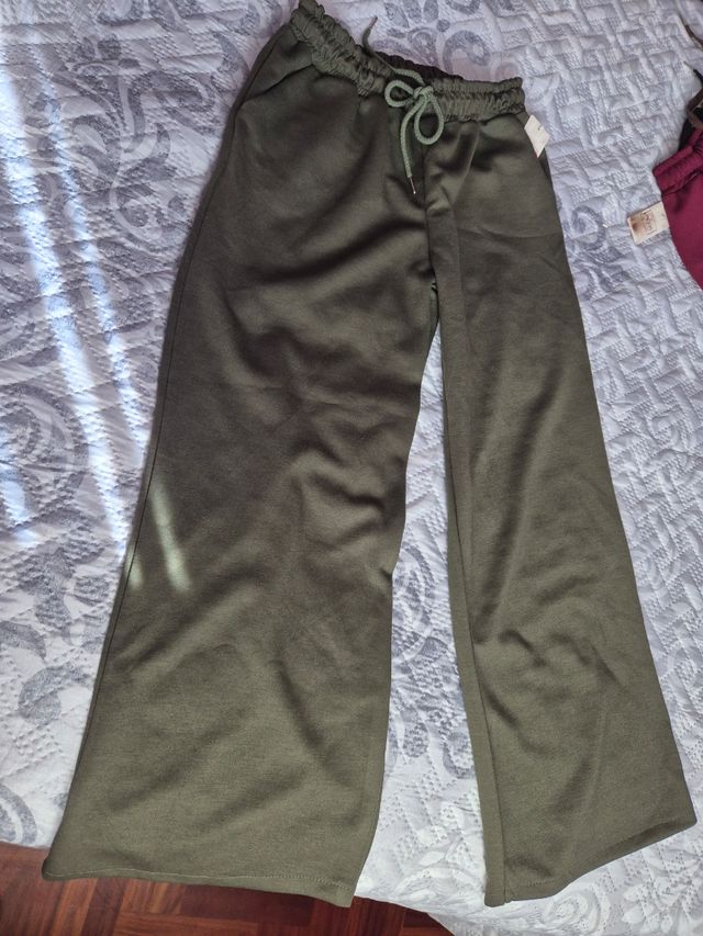 Pantalón ancho verde militar