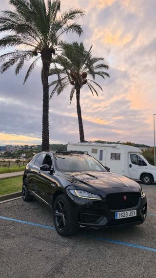 Jaguar F-Pace 2016