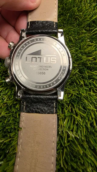 Reloj Lotus Cronógrafo Negro y Plateado