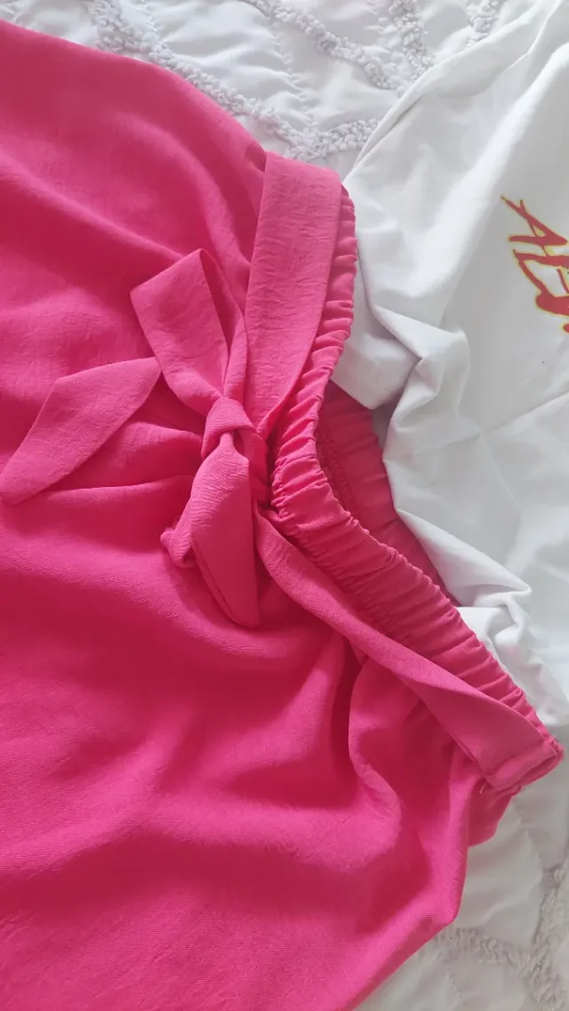 Conjunto pantalón fluido y top tigre