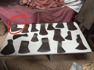 Lote de hachas antiguas