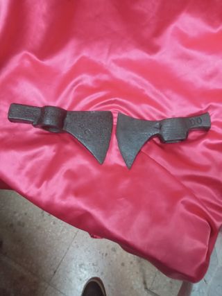 Lote de hachas antiguas