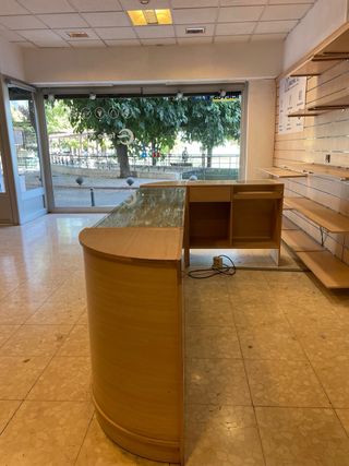 Mostrador de oficina de madera haya y cristal