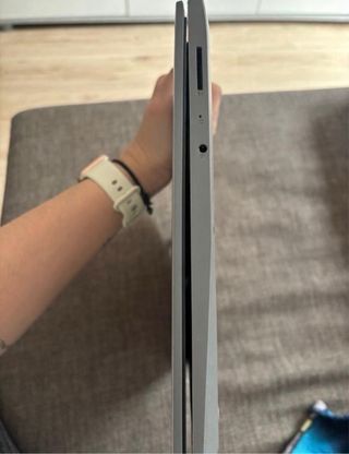 Lenovo IdeaPad 3 81W1 Plata